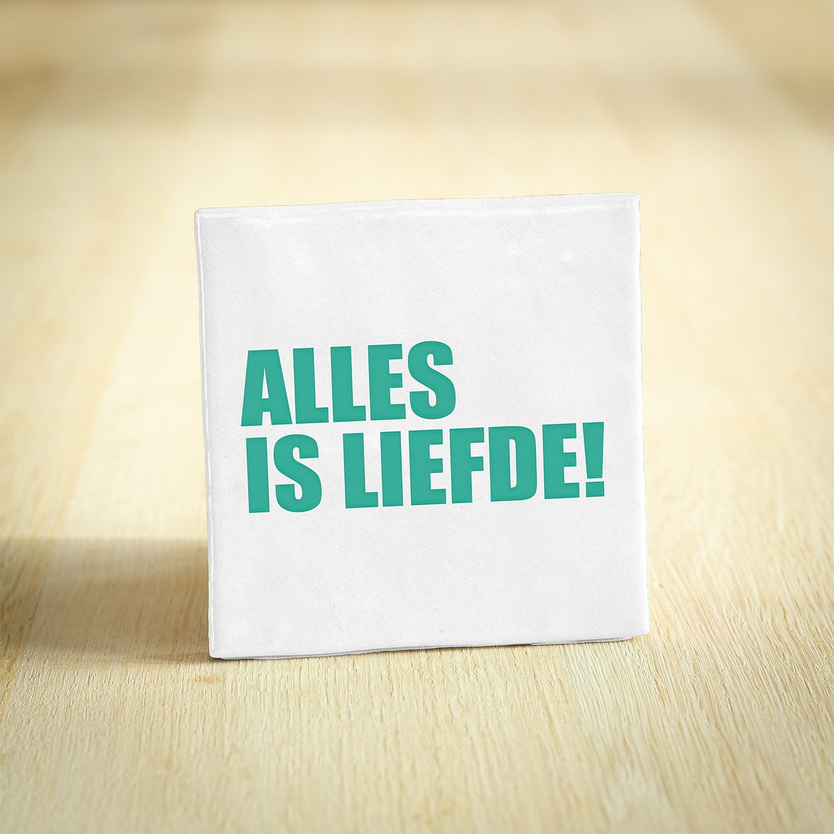 Tegeltje Alles is liefde - wit